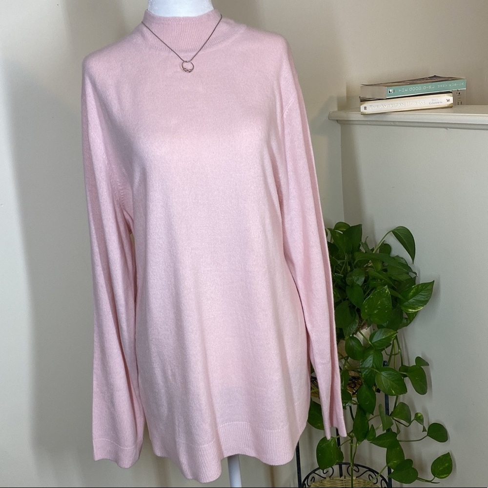 NWT Lightweight Heather Pink Pullover Sweatshirt